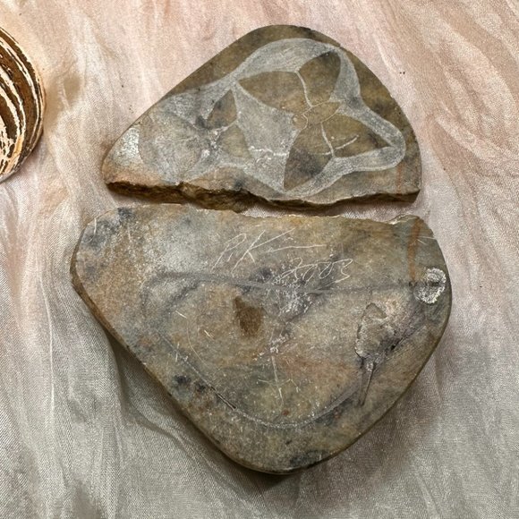 Rough Stone Edge Etched Soap Stone Butterfly Box - Picture 4 of 4